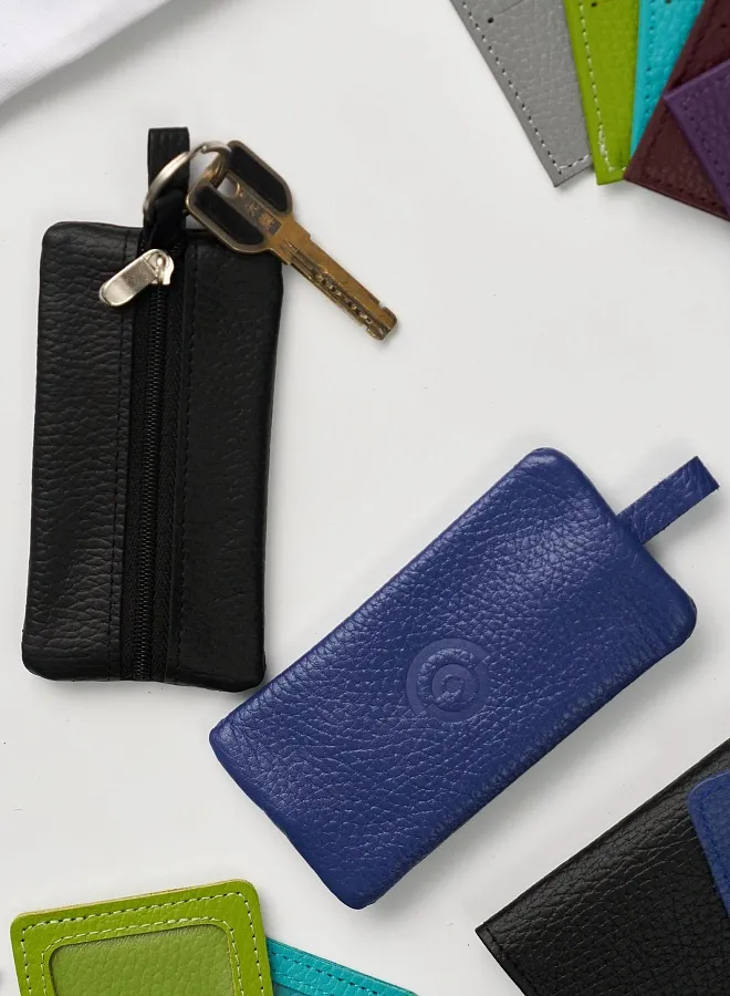 Ключника на молнии черная