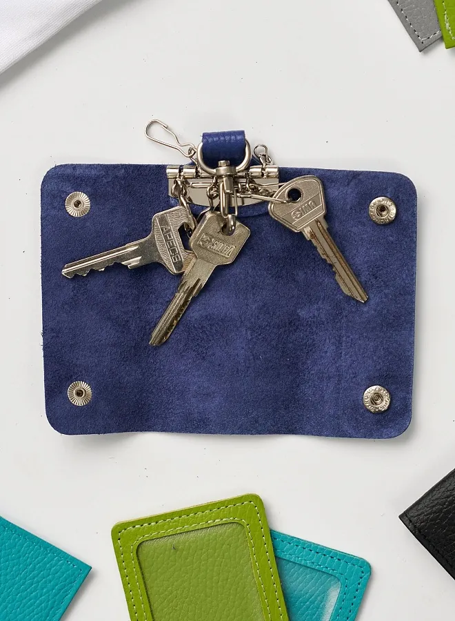 Ключника на кнопке синяя 